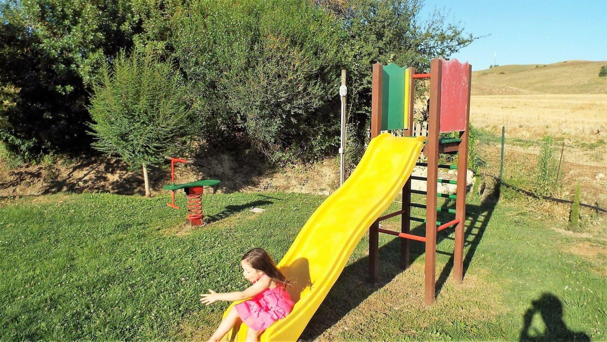 הוילה מונטרוני ד'ארביה San Fabiano מראה חיצוני תמונה